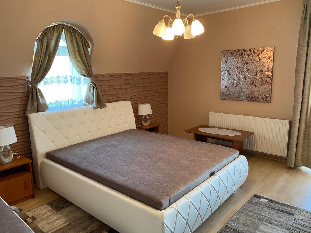 Apartamento Sárga-Kék ház Vonyarcvashegy Exterior foto